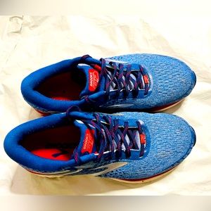 Brooks DNA GTS 18 adrenaline red & blue, sz 9